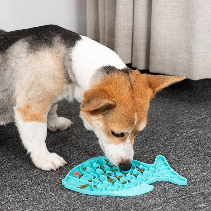 Aurum Paws Fish Shape Silicone Mat Slow Feeder For Pets