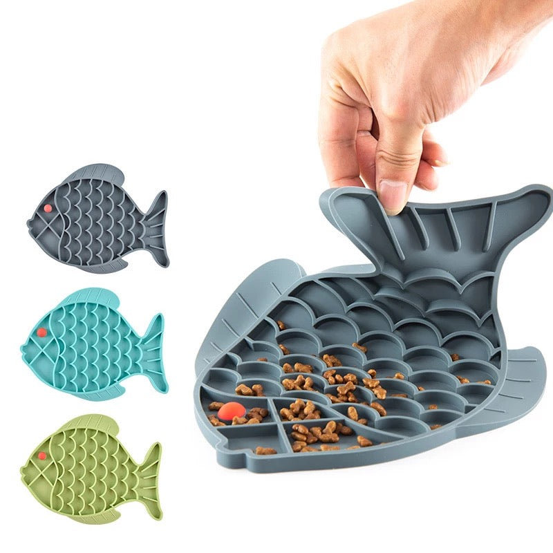 Aurum Paws Fish Shape Silicone Mat Slow Feeder For Pets